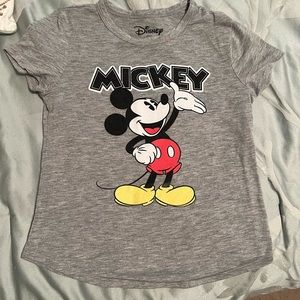 Disney Mickey Mouse short sleeve t shirt size medium EUC